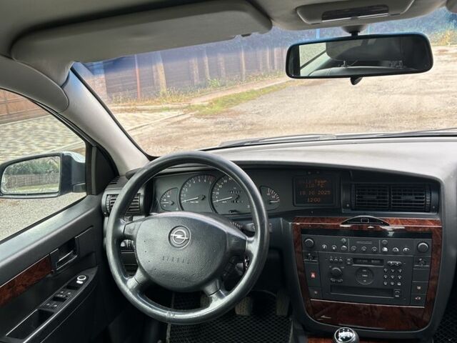 Серый Опель Омега, объемом двигателя 2.6 л и пробегом 340 тыс. км за 3750 $, фото 15 на Automoto.ua