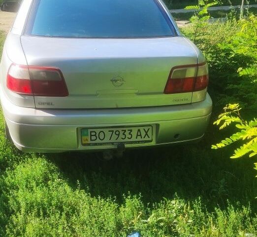 Серый Опель Омега, объемом двигателя 2.2 л и пробегом 356 тыс. км за 3500 $, фото 2 на Automoto.ua