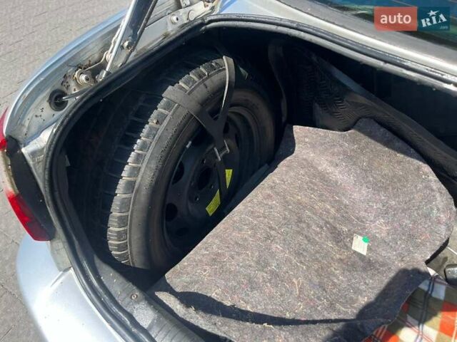 Сірий Опель Омега, об'ємом двигуна 2.2 л та пробігом 340 тис. км за 2600 $, фото 12 на Automoto.ua