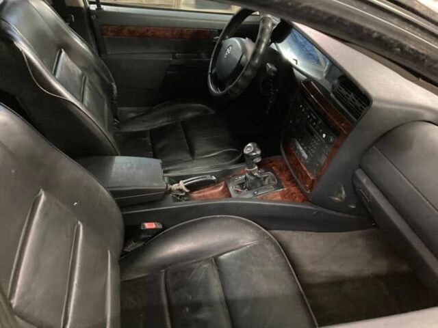 Сірий Опель Омега, об'ємом двигуна 2 л та пробігом 200 тис. км за 1200 $, фото 2 на Automoto.ua