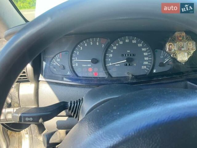 Сірий Опель Омега, об'ємом двигуна 2.2 л та пробігом 340 тис. км за 2600 $, фото 7 на Automoto.ua