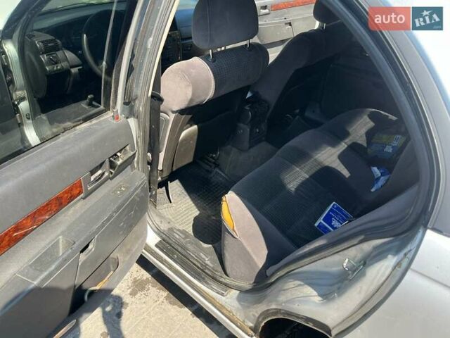 Сірий Опель Омега, об'ємом двигуна 2.2 л та пробігом 340 тис. км за 2600 $, фото 11 на Automoto.ua