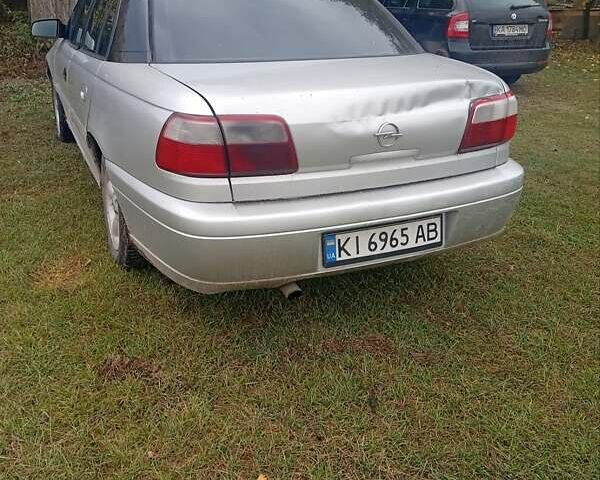 Серый Опель Омега, объемом двигателя 2.2 л и пробегом 331 тыс. км за 1900 $, фото 6 на Automoto.ua