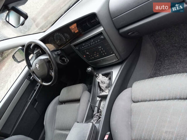Серый Опель Омега, объемом двигателя 2.17 л и пробегом 289 тыс. км за 2700 $, фото 9 на Automoto.ua