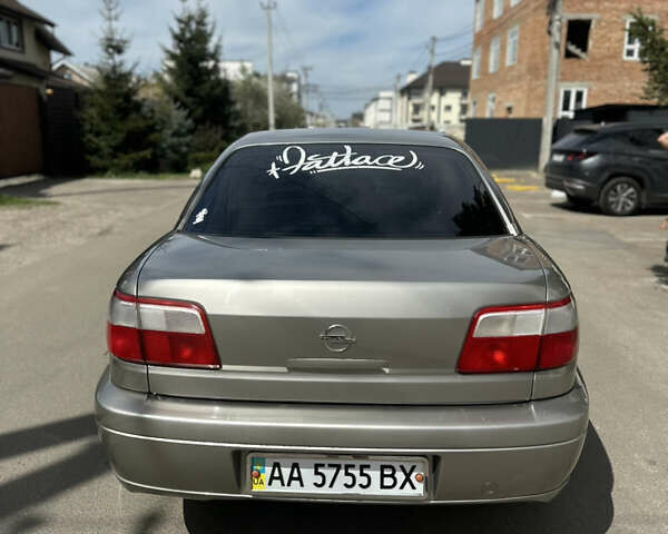 Сірий Опель Омега, об'ємом двигуна 2.2 л та пробігом 360 тис. км за 3200 $, фото 5 на Automoto.ua