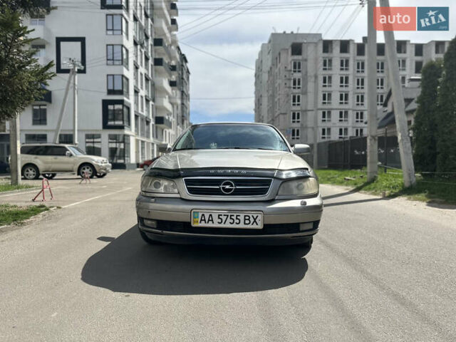 Сірий Опель Омега, об'ємом двигуна 2.2 л та пробігом 360 тис. км за 3200 $, фото 7 на Automoto.ua
