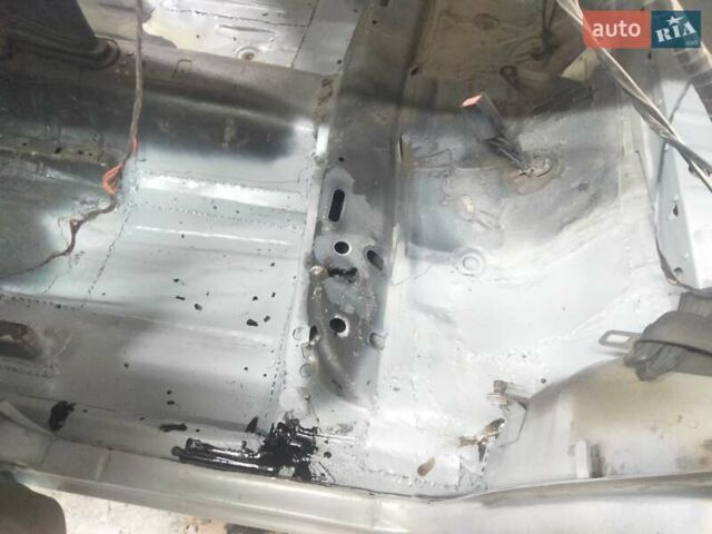 Серый Опель Омега, объемом двигателя 2 л и пробегом 297 тыс. км за 1100 $, фото 10 на Automoto.ua
