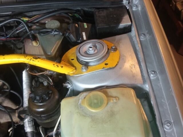 Серый Опель Омега, объемом двигателя 2 л и пробегом 289 тыс. км за 1250 $, фото 6 на Automoto.ua