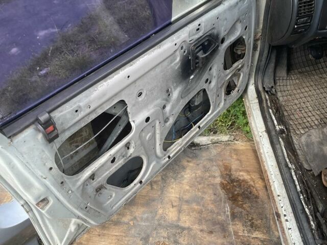 Серый Опель Омега, объемом двигателя 1.8 л и пробегом 472 тыс. км за 481 $, фото 3 на Automoto.ua