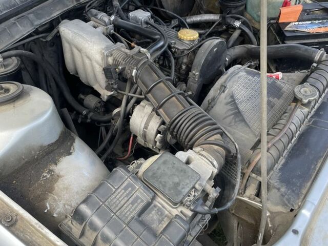 Сірий Опель Омега, об'ємом двигуна 2 л та пробігом 281 тис. км за 1000 $, фото 6 на Automoto.ua