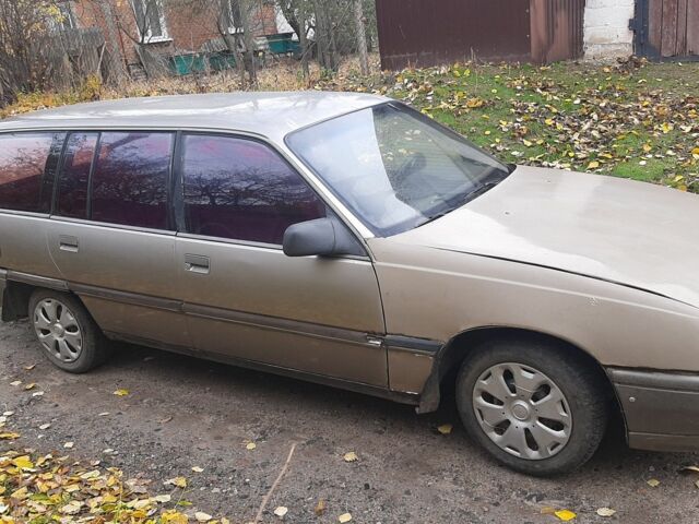 Серый Опель Омега, объемом двигателя 1.8 л и пробегом 200 тыс. км за 1313 $, фото 5 на Automoto.ua