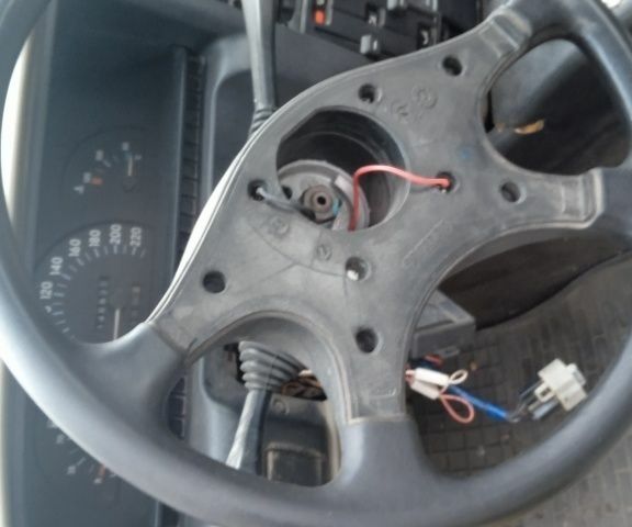 Сірий Опель Омега, об'ємом двигуна 1.8 л та пробігом 146 тис. км за 390 $, фото 5 на Automoto.ua