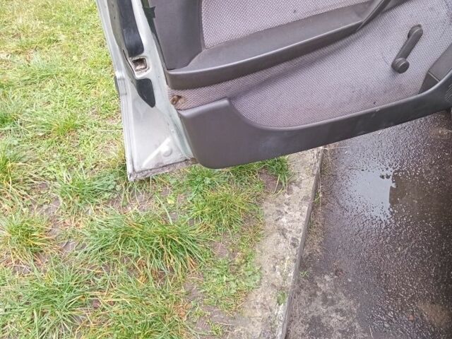 Сірий Опель Омега, об'ємом двигуна 2 л та пробігом 64 тис. км за 1184 $, фото 5 на Automoto.ua