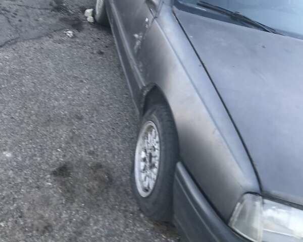 Сірий Опель Омега, об'ємом двигуна 2 л та пробігом 300 тис. км за 750 $, фото 2 на Automoto.ua