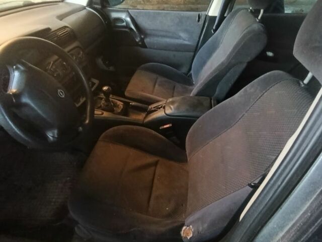 Сірий Опель Омега, об'ємом двигуна 2 л та пробігом 3 тис. км за 800 $, фото 6 на Automoto.ua