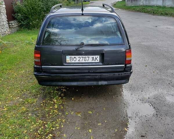 Серый Опель Омега, объемом двигателя 2 л и пробегом 440 тыс. км за 1099 $, фото 2 на Automoto.ua