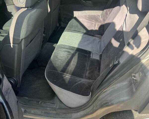 Сірий Опель Омега, об'ємом двигуна 2 л та пробігом 431 тис. км за 2200 $, фото 4 на Automoto.ua