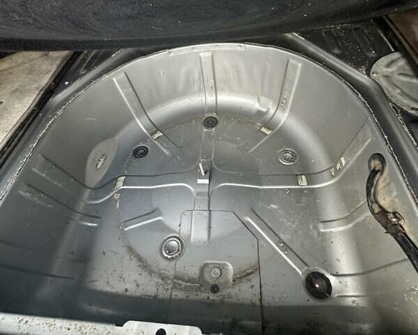 Серый Опель Омега, объемом двигателя 0 л и пробегом 315 тыс. км за 1850 $, фото 60 на Automoto.ua