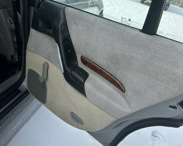 Серый Опель Омега, объемом двигателя 0 л и пробегом 315 тыс. км за 1850 $, фото 32 на Automoto.ua