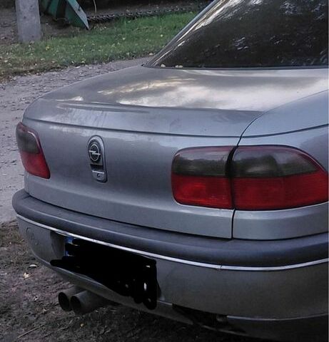 Опель Омега 1995 в Сумах на Automoto.ua Серый Опель Омега, объемом двигателя 2 л и пробегом 326 тыс. км за 2500 $, фото 2 на Automoto.ua