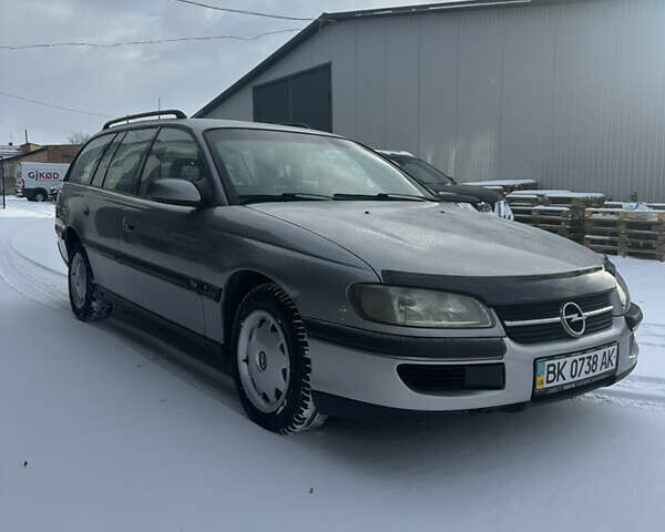 Серый Опель Омега, объемом двигателя 0 л и пробегом 315 тыс. км за 1850 $, фото 2 на Automoto.ua
