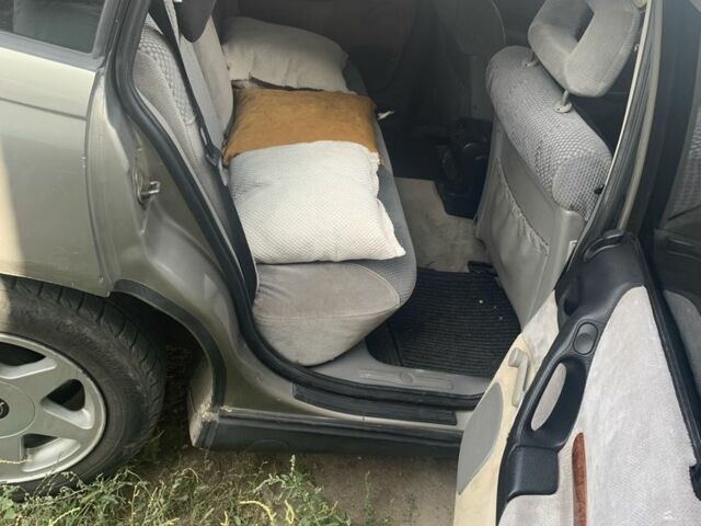 Сірий Опель Омега, об'ємом двигуна 2.5 л та пробігом 224 тис. км за 3000 $, фото 3 на Automoto.ua