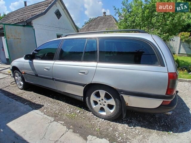 Сірий Опель Омега, об'ємом двигуна 2.5 л та пробігом 341 тис. км за 800 $, фото 7 на Automoto.ua