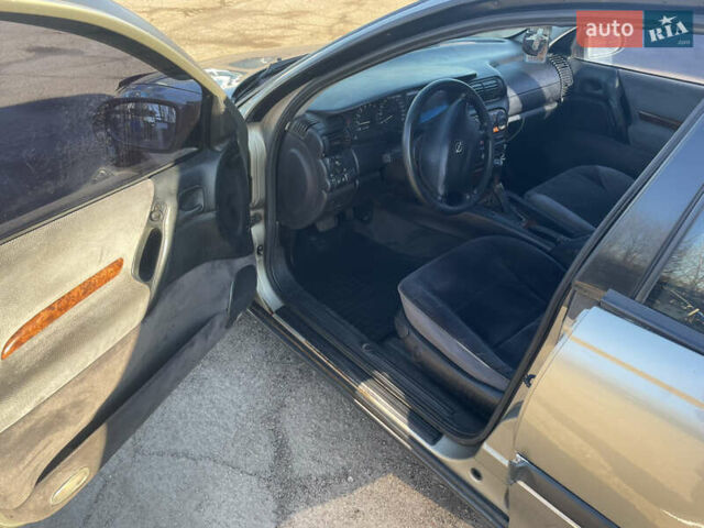 Серый Опель Омега, объемом двигателя 2.5 л и пробегом 299 тыс. км за 2500 $, фото 8 на Automoto.ua