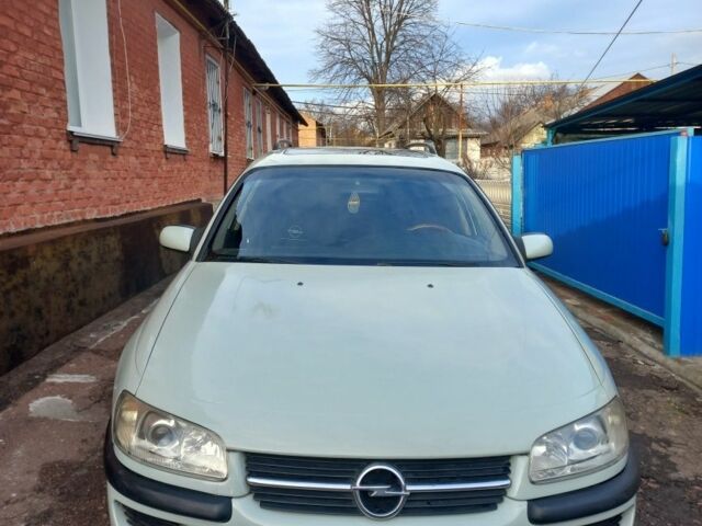 Серый Опель Омега, объемом двигателя 2.5 л и пробегом 300 тыс. км за 3700 $, фото 2 на Automoto.ua