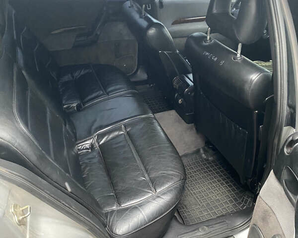 Серый Опель Омега, объемом двигателя 2 л и пробегом 250 тыс. км за 1800 $, фото 7 на Automoto.ua