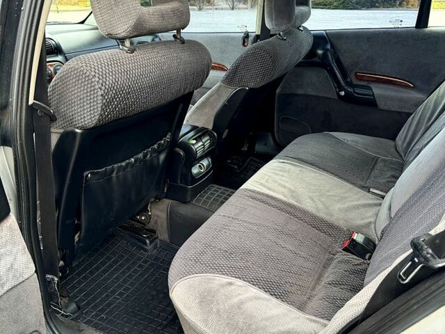 Опель Омега 1997 в Харькове на Automoto.ua Серый Опель Омега, объемом двигателя 2 л и пробегом 300 тыс. км за 1400 $, фото 9 на Automoto.ua