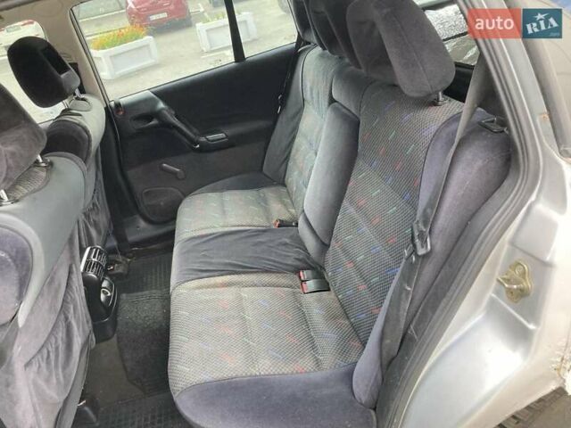 Сірий Опель Омега, об'ємом двигуна 2.5 л та пробігом 235 тис. км за 2500 $, фото 9 на Automoto.ua