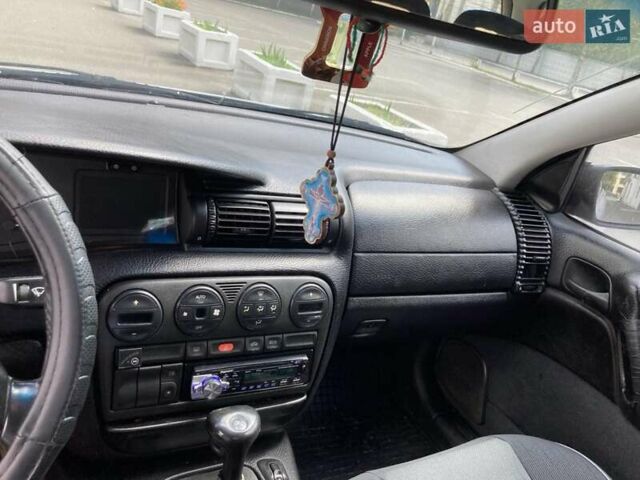 Сірий Опель Омега, об'ємом двигуна 2.5 л та пробігом 235 тис. км за 2500 $, фото 7 на Automoto.ua