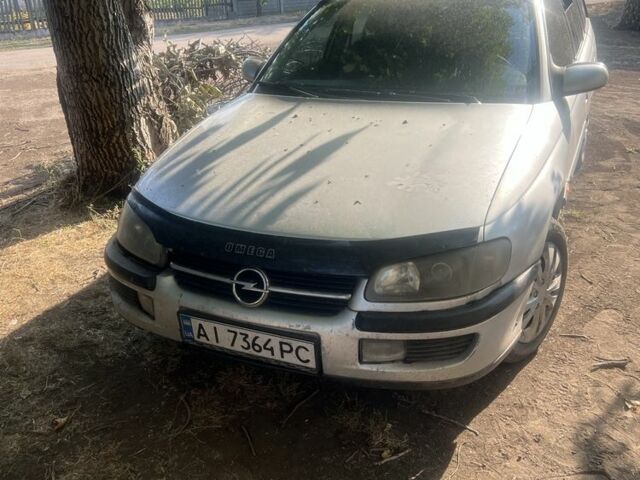 Сірий Опель Омега, об'ємом двигуна 2 л та пробігом 3 тис. км за 1450 $, фото 3 на Automoto.ua