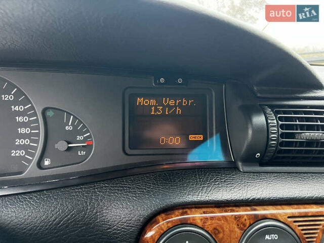 Сірий Опель Омега, об'ємом двигуна 2 л та пробігом 375 тис. км за 1900 $, фото 19 на Automoto.ua