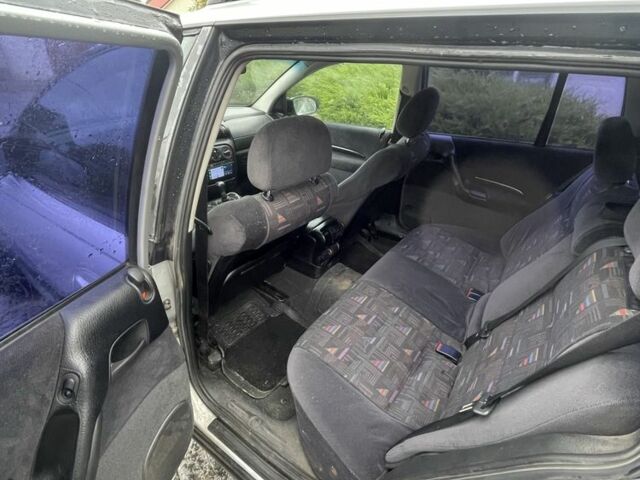 Серый Опель Омега, объемом двигателя 2 л и пробегом 263 тыс. км за 2450 $, фото 2 на Automoto.ua