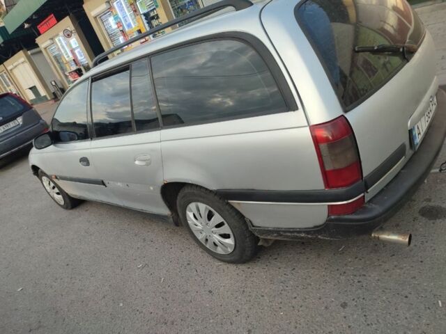 Сірий Опель Омега, об'ємом двигуна 2 л та пробігом 3 тис. км за 1450 $, фото 5 на Automoto.ua