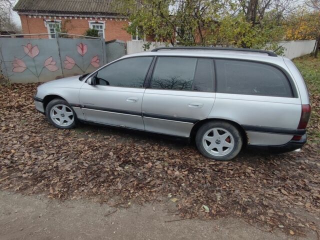 Сірий Опель Омега, об'ємом двигуна 2 л та пробігом 375 тис. км за 1550 $, фото 1 на Automoto.ua