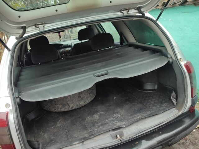 Сірий Опель Омега, об'ємом двигуна 2 л та пробігом 375 тис. км за 1550 $, фото 7 на Automoto.ua