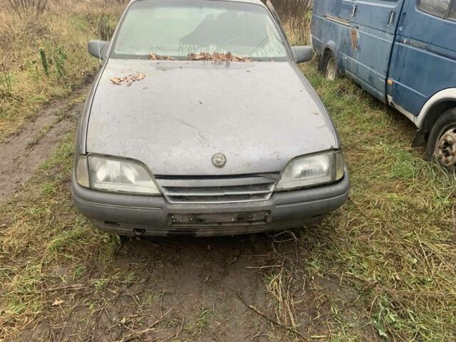 Серый Опель Омега, объемом двигателя 0 л и пробегом 321 тыс. км за 450 $, фото 4 на Automoto.ua