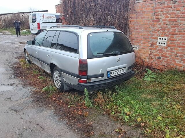 Серый Опель Омега, объемом двигателя 2.5 л и пробегом 260 тыс. км за 700 $, фото 3 на Automoto.ua