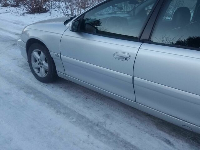 Сірий Опель Омега, об'ємом двигуна 2.5 л та пробігом 295 тис. км за 2000 $, фото 1 на Automoto.ua