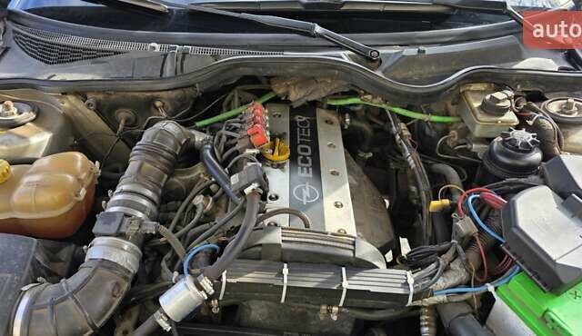 Сірий Опель Омега, об'ємом двигуна 2.2 л та пробігом 270 тис. км за 5200 $, фото 32 на Automoto.ua