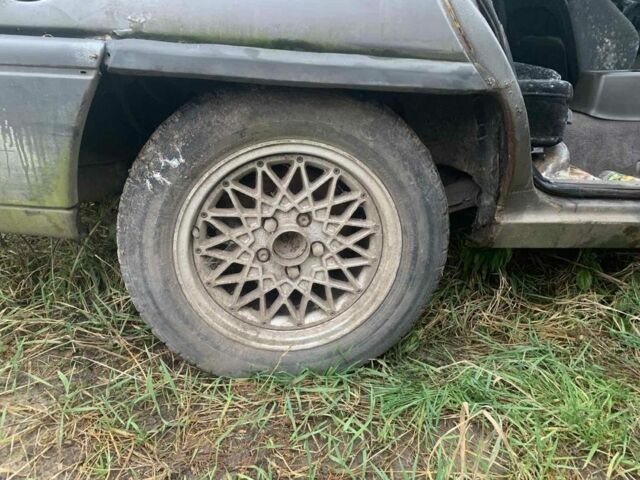 Сірий Опель Омега, об'ємом двигуна 1.6 л та пробігом 333 тис. км за 333 $, фото 2 на Automoto.ua