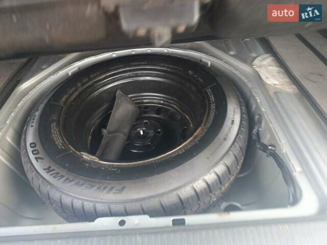 Сірий Опель Омега, об'ємом двигуна 2.2 л та пробігом 178 тис. км за 3500 $, фото 7 на Automoto.ua