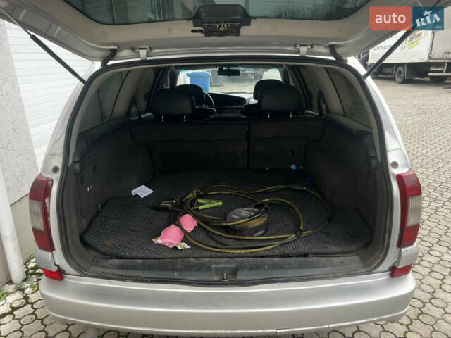 Серый Опель Омега, объемом двигателя 2.17 л и пробегом 401 тыс. км за 3200 $, фото 5 на Automoto.ua