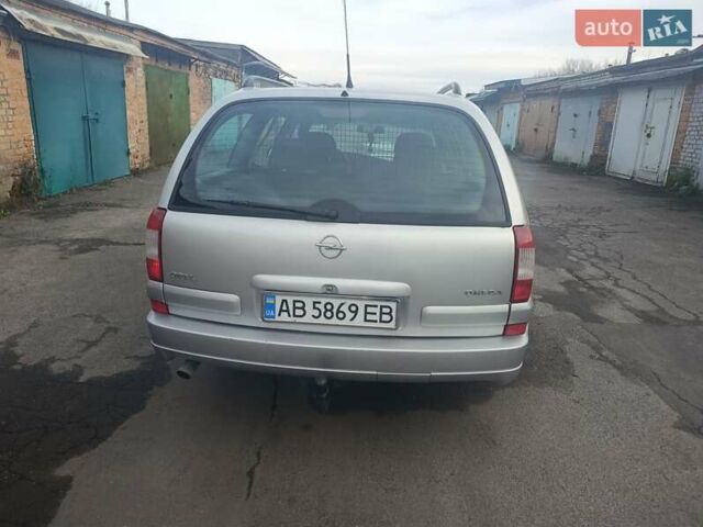 Сірий Опель Омега, об'ємом двигуна 2.2 л та пробігом 178 тис. км за 3500 $, фото 3 на Automoto.ua
