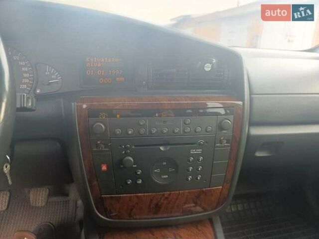 Сірий Опель Омега, об'ємом двигуна 2.2 л та пробігом 178 тис. км за 3500 $, фото 10 на Automoto.ua