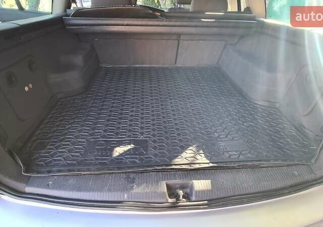 Серый Опель Омега, объемом двигателя 2.2 л и пробегом 247 тыс. км за 4100 $, фото 8 на Automoto.ua