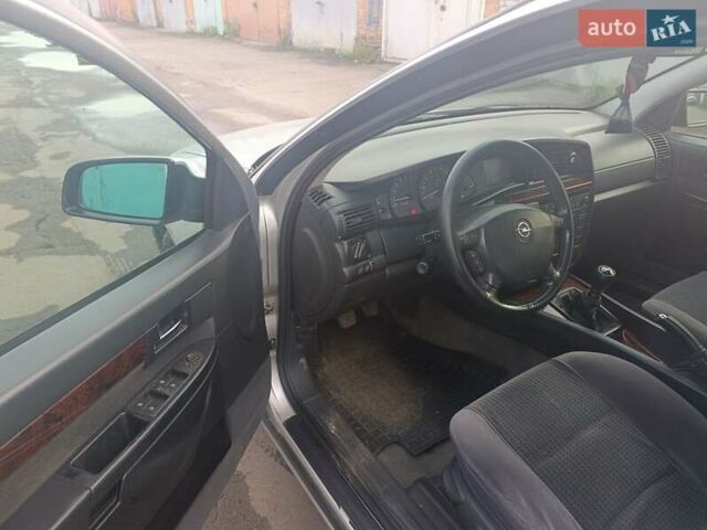 Сірий Опель Омега, об'ємом двигуна 2.2 л та пробігом 178 тис. км за 3500 $, фото 8 на Automoto.ua